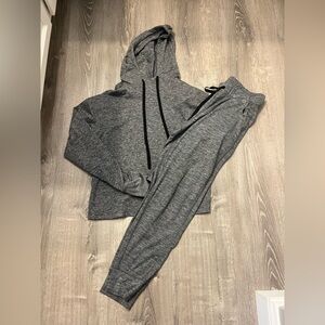 Women's Gap Fit Brushed Tech Jersey Matching Set- Size Small- Pre-owned